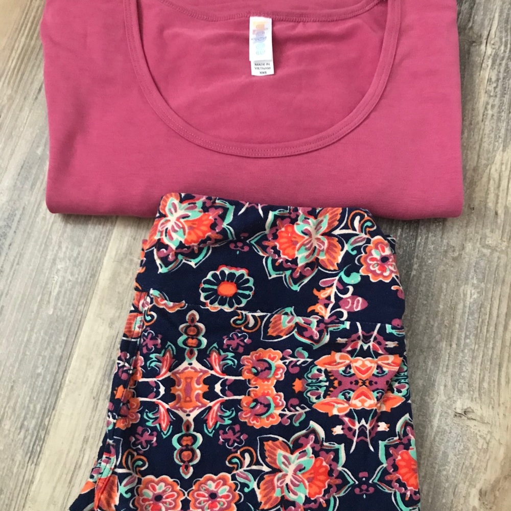 LuLaRoe Perfect Tee and Leggings Set